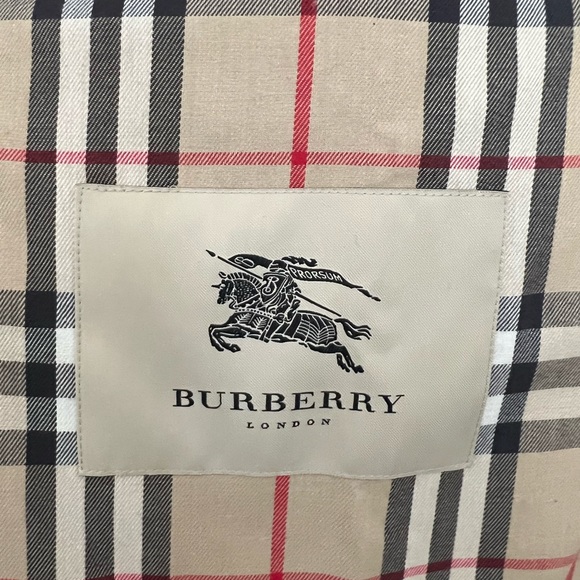 Burberry Black Long Trench Coat Man’s EU 42R - Picture 15 of 17